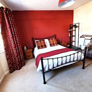 Quiet Comfortable Patcham Studio Free Parking Hallway Shared With Host , Brighton United Kingdom